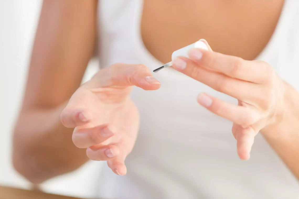 Wzmacniające odzywki do paznokci podstawa pielegnacji